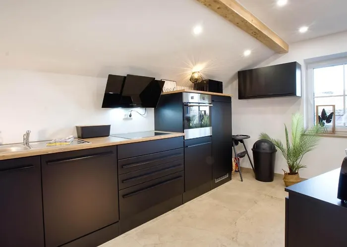 Alpenloft Mit Garten & Bbq Am Chiemsee By Dollop Living Apartman